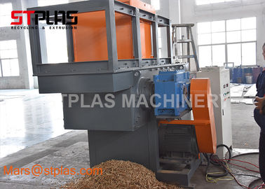 Máquina plástica de la trituradora del solo eje industrial para el reciclaje de madera de la plataforma